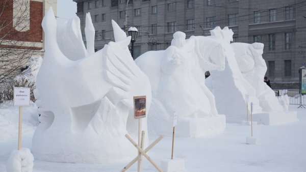 Снежные скульптуры Россия