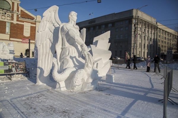 Фестиваль снежных скульптур в Первомайском сквере Новосибирск