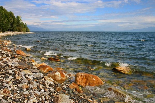 Байкал Горячинск берег