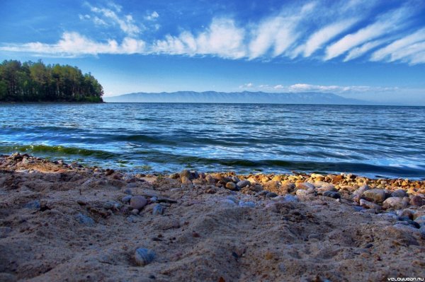 Байкал Листвянка берег Каменистый