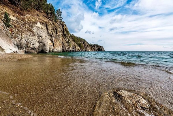 Бухта Песчаная Байкал
