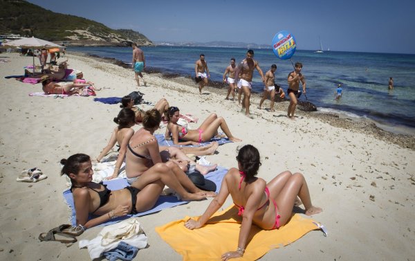 Женщины в возрасте нудисткий пляж - 56 эротика фото
