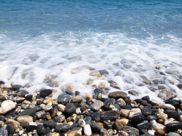 Геленджик галечный пляж