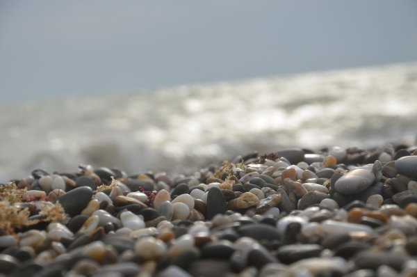 Галечный пляж в Крыму