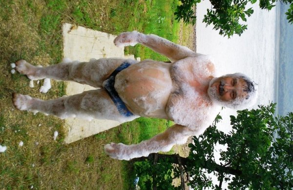 Снежный человек прикол