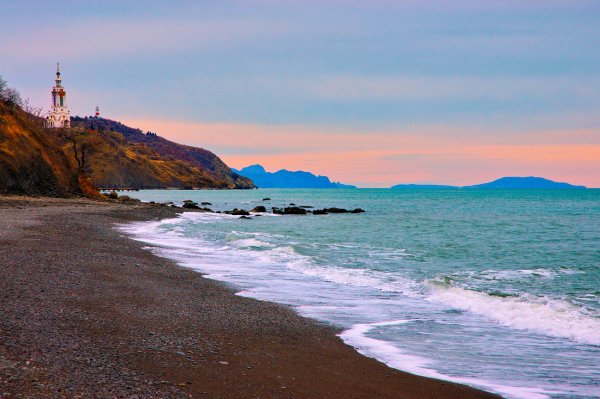 Храм в Солнечногорске Крым