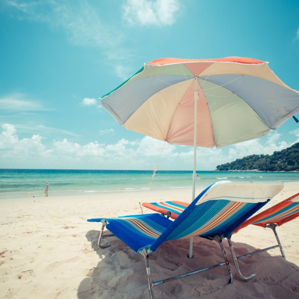 Зонтик на пляже