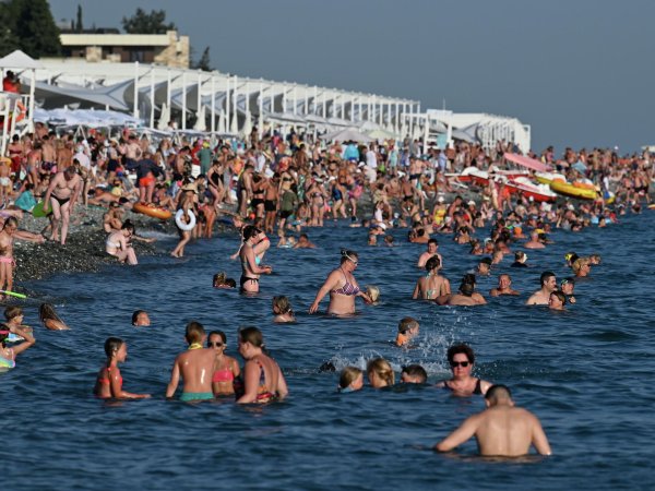 Пляж Спутник Сочи нудийский