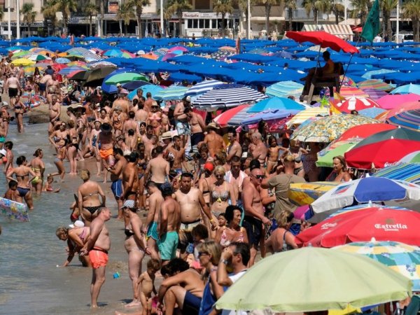 Пляжи Европы с людьми