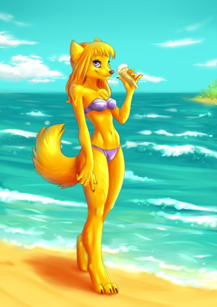 Лисичка в купальнике