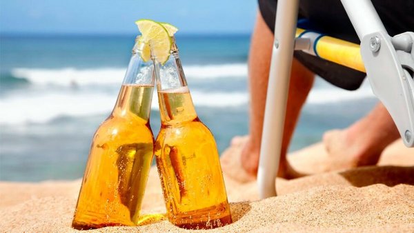 Пиво на пляже