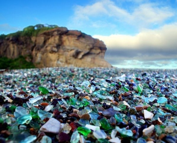 Уссурийский залив стеклянный пляж