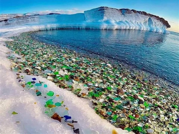 Уссурийский залив стеклянный пляж