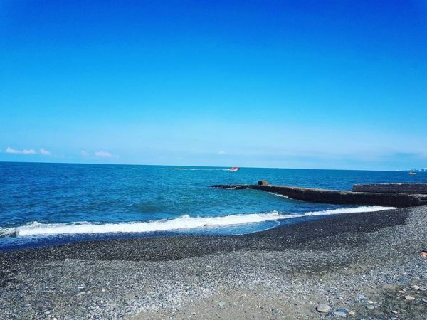 Каменистый пляж Адлер