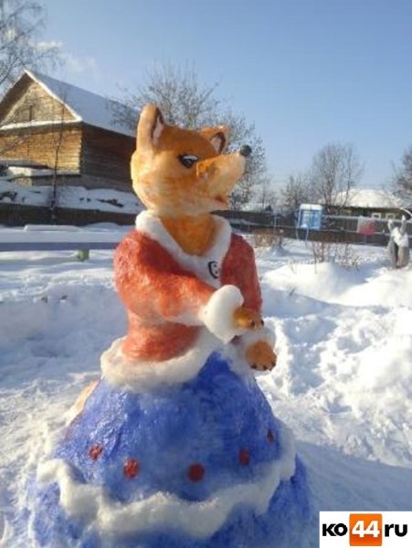 Сказочные фигурки из снега