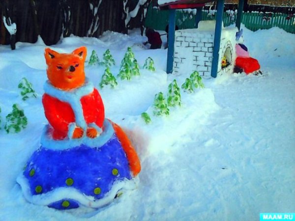 Сказочные постройки из снега