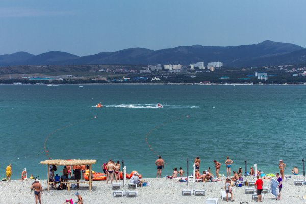Геленджик море пляж Центральный