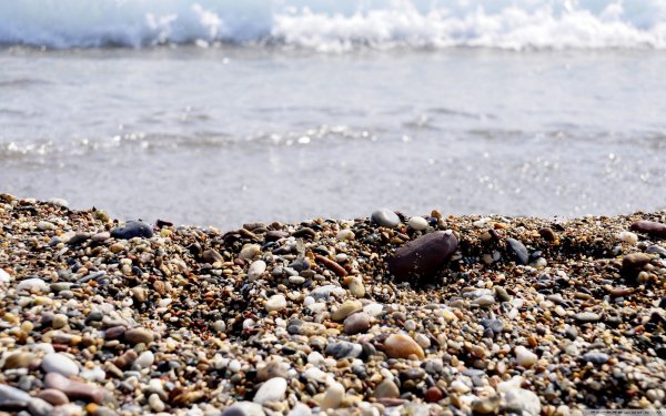 Галечный пляж Корсика