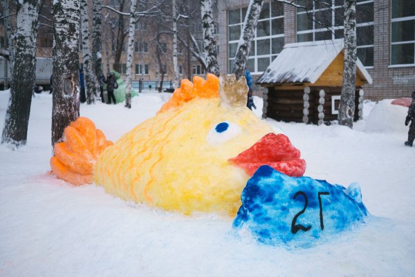 Снежные фигурки