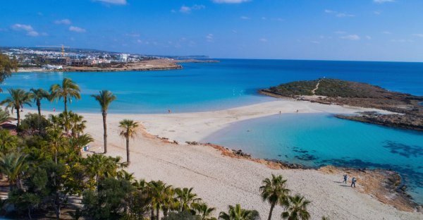 Остров Нисси Кипр