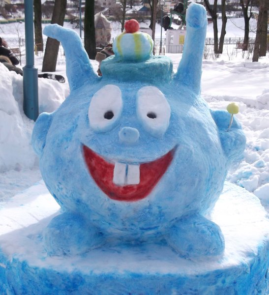 Фигуры из снега