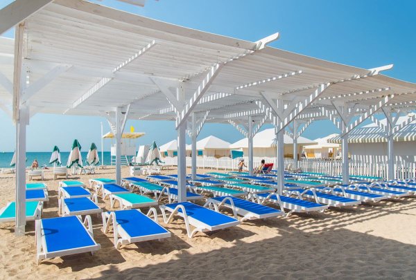 Пляж Лазурный берег Евпатория