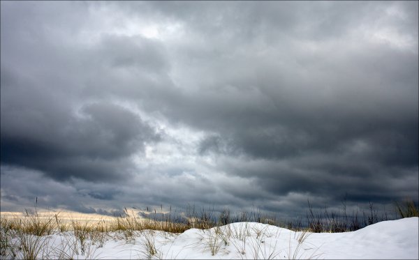 Пасмурное зимнее небо