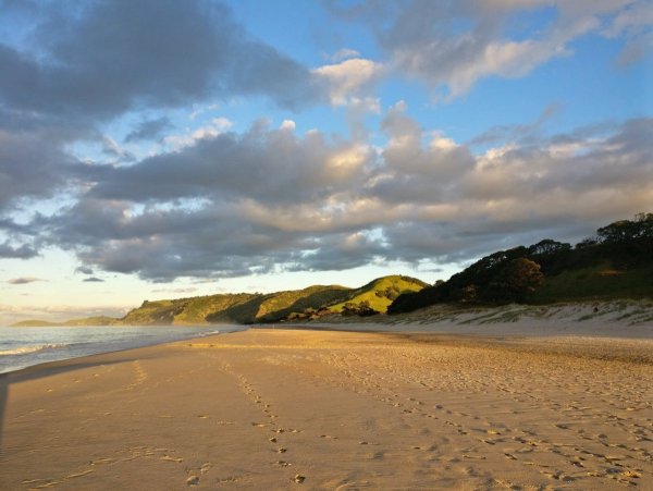 Безлюдный пляж