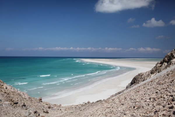 Пустынные красивые пляжи