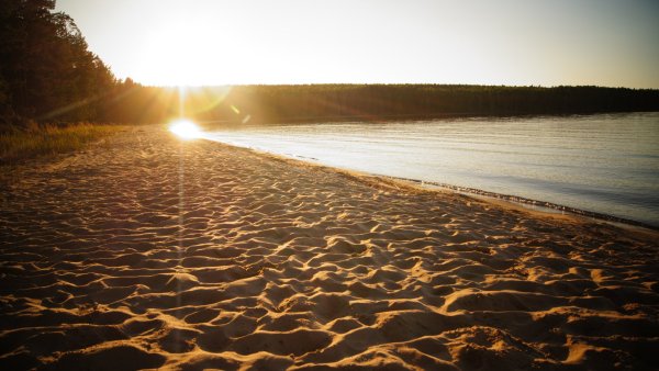 Пустынный Вечерний пляж