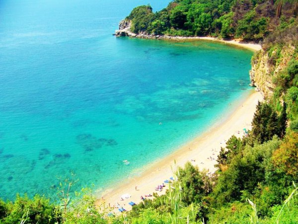 Черногория Монтенегро пляж