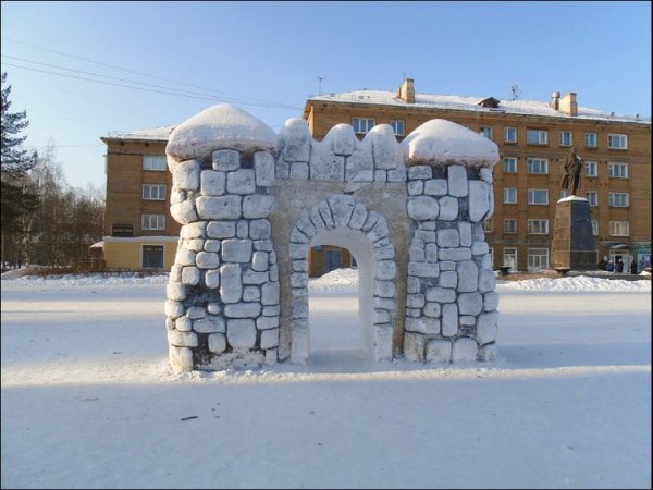 Замок из снега