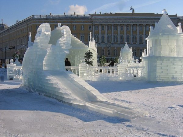 Ледовый городок Санкт-Петербург