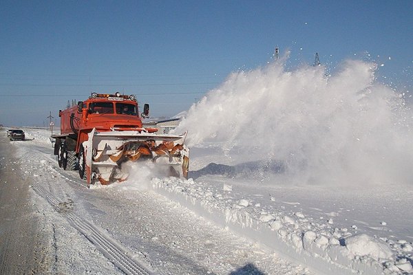 Снежные задувы на трассе