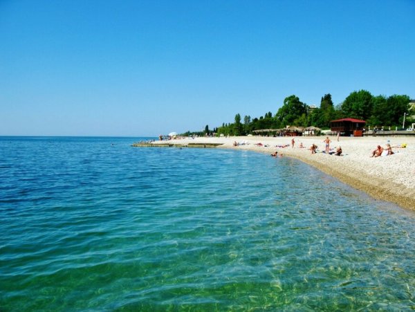 Гудаута пляж