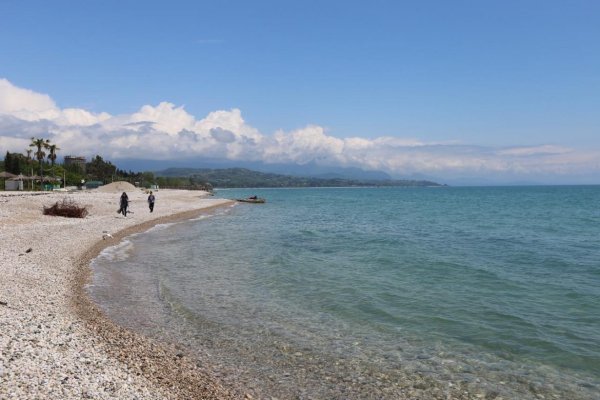 Серебряный пляж Гудаута Абхазия