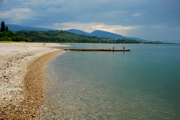 Абхазия Гудаута море пляж