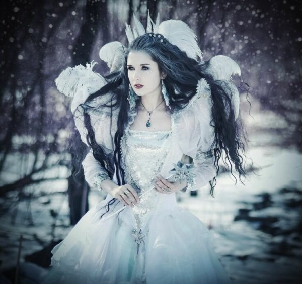 Фотосессия в стиле фэнтези зимой