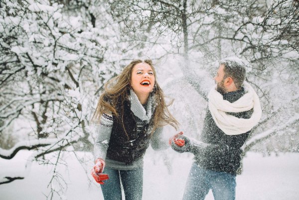 Снег веселье