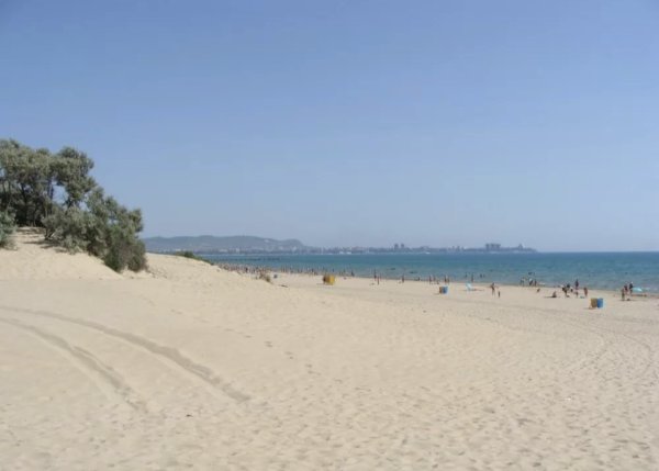 Джемете песчаный пляж