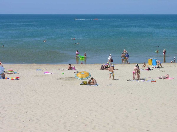 Центральный пляж Джемете Анапа