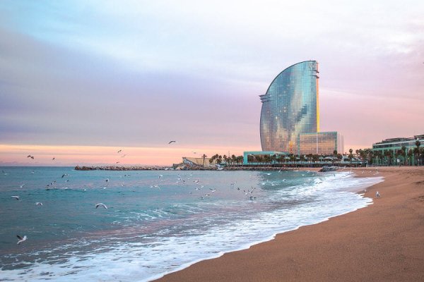 Барселона море пляж