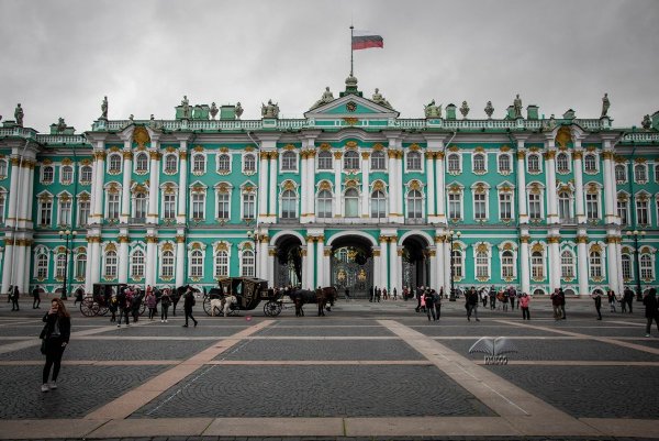 2 Зимний дворец в Санкт-Петербурге