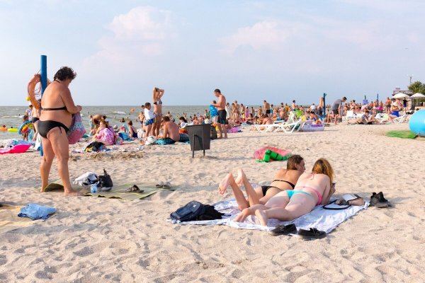 Азовское море Ейский Центральный пляж