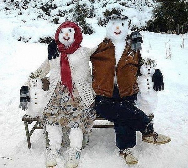 Снежная баба смешная
