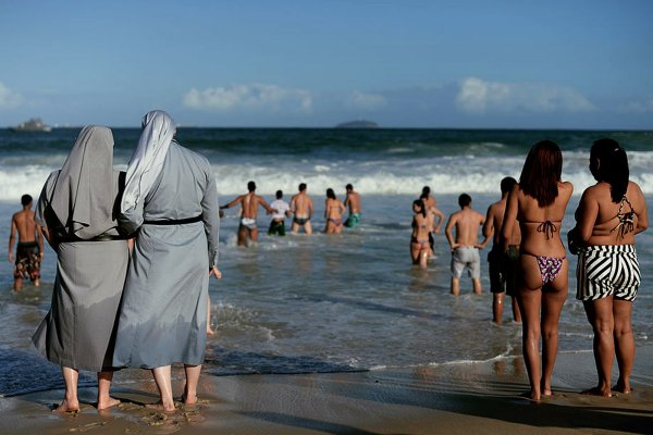 Женский пляж