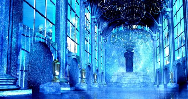 Сказочный дворец королевы Тронный зал