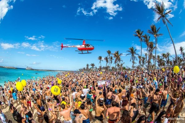 Айя Напа веселье