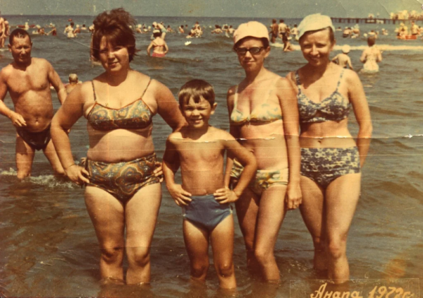 Советские женщины на пляже
