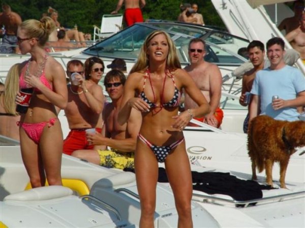 Цыгане на пляже фото